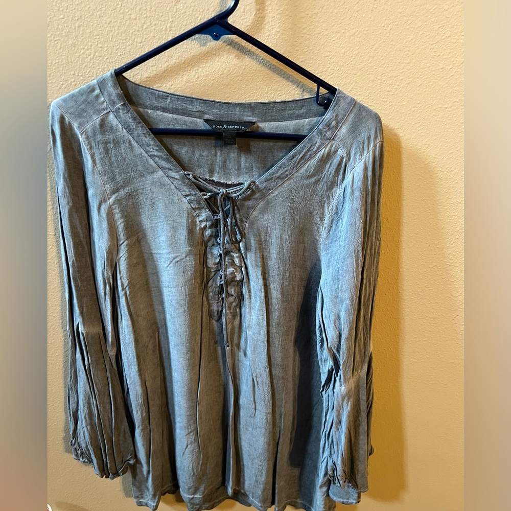 Rock Republic top with butterfly sleeves